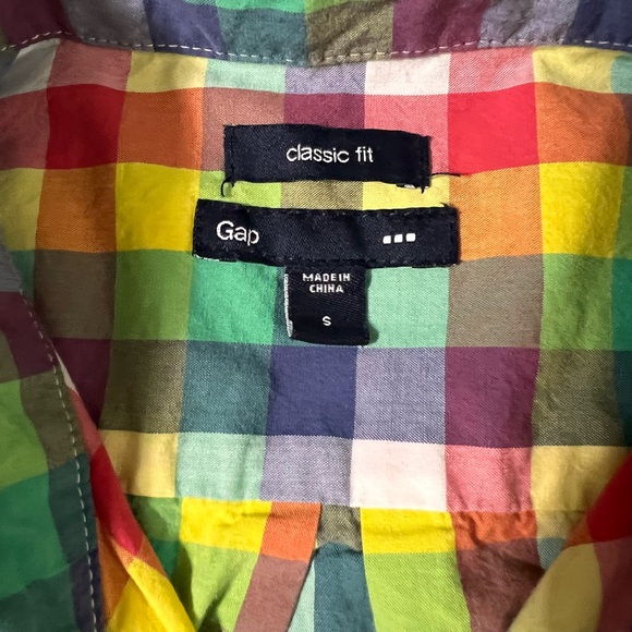 Men’s Gap Button Down - Picture 2 of 4